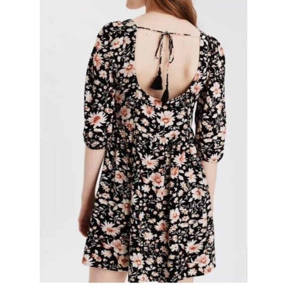 American Eagle Floral Print Black Dress Puff Sleeves & Open Back W/ Tie Detail M - Picture 2 of 12